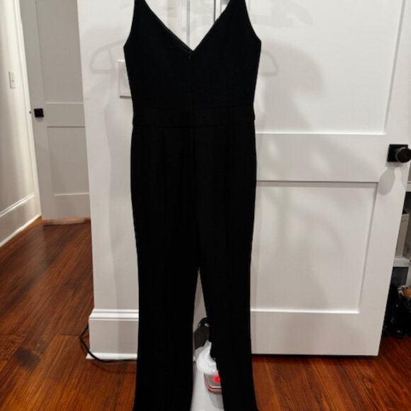 Black Halo Women's Black Maja V-neck Jumpsuit, Size 6 - Picture 3 of 5